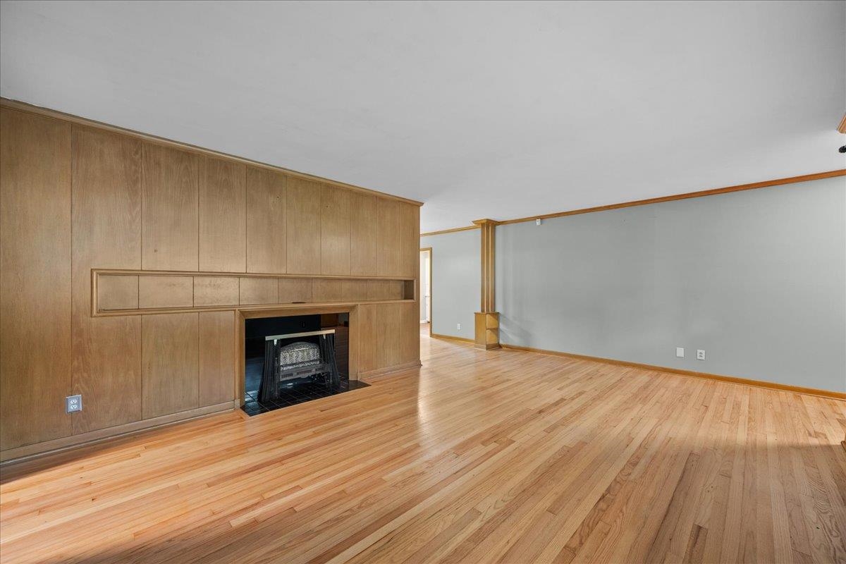 2045 Payne St Property Photo 7