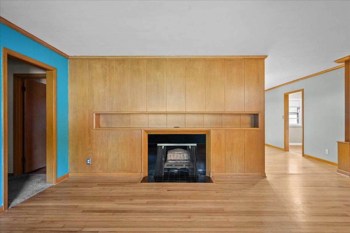 2045 Payne St Property Photo 8