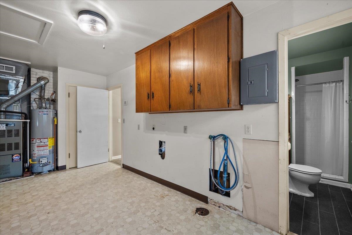 2045 Payne St Property Photo 19