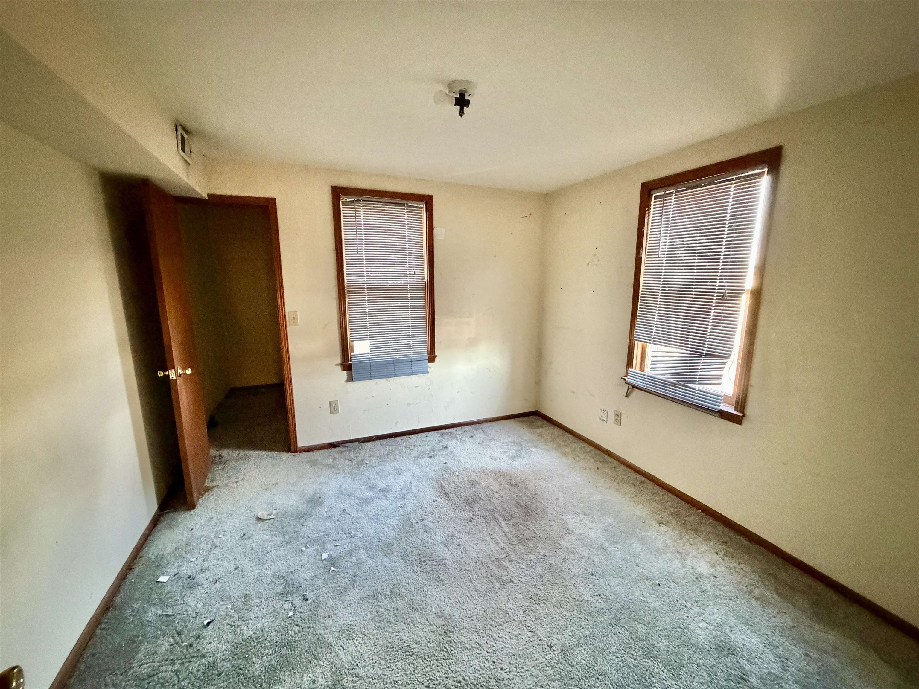 1901 S Silver Property Photo 6