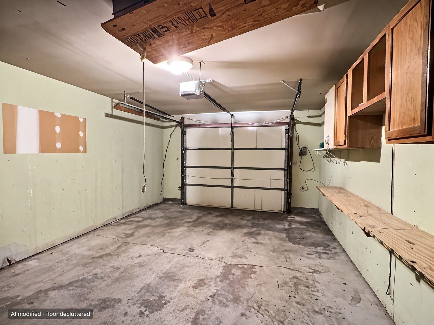 921 Lawrence Property Photo 16