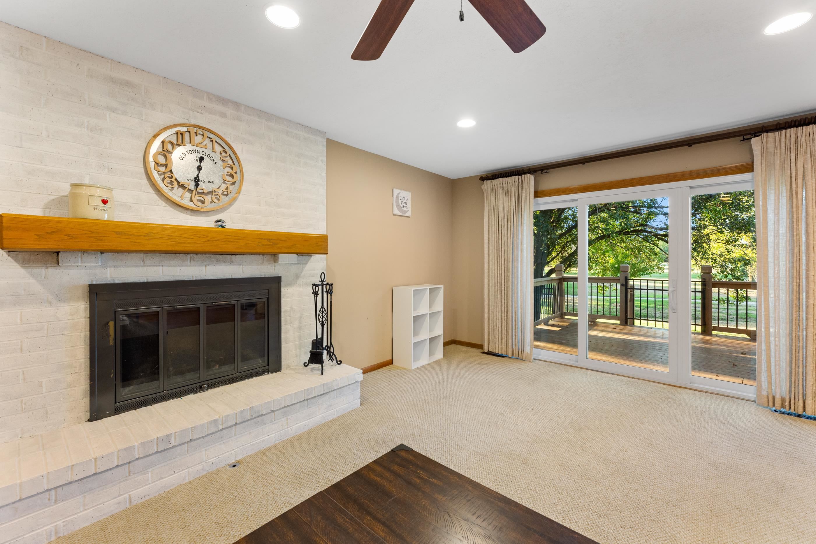 1513 N Valleyview Property Photo 17