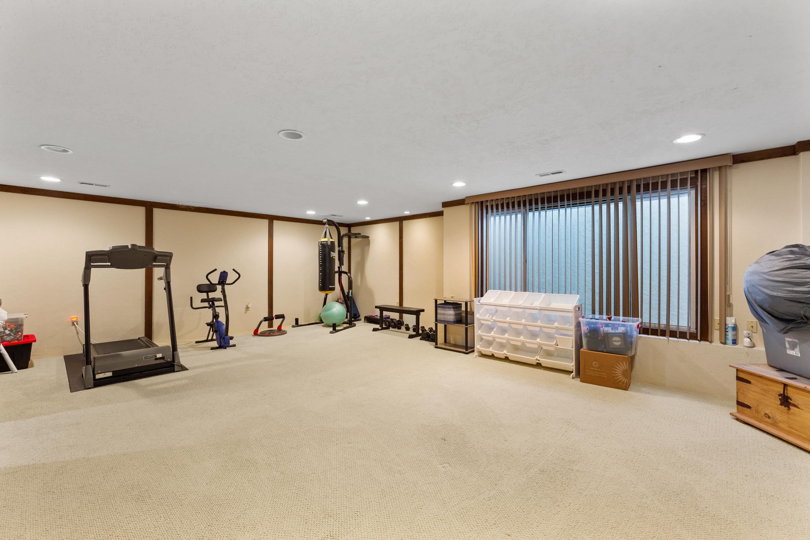 1513 N Valleyview Property Photo 29