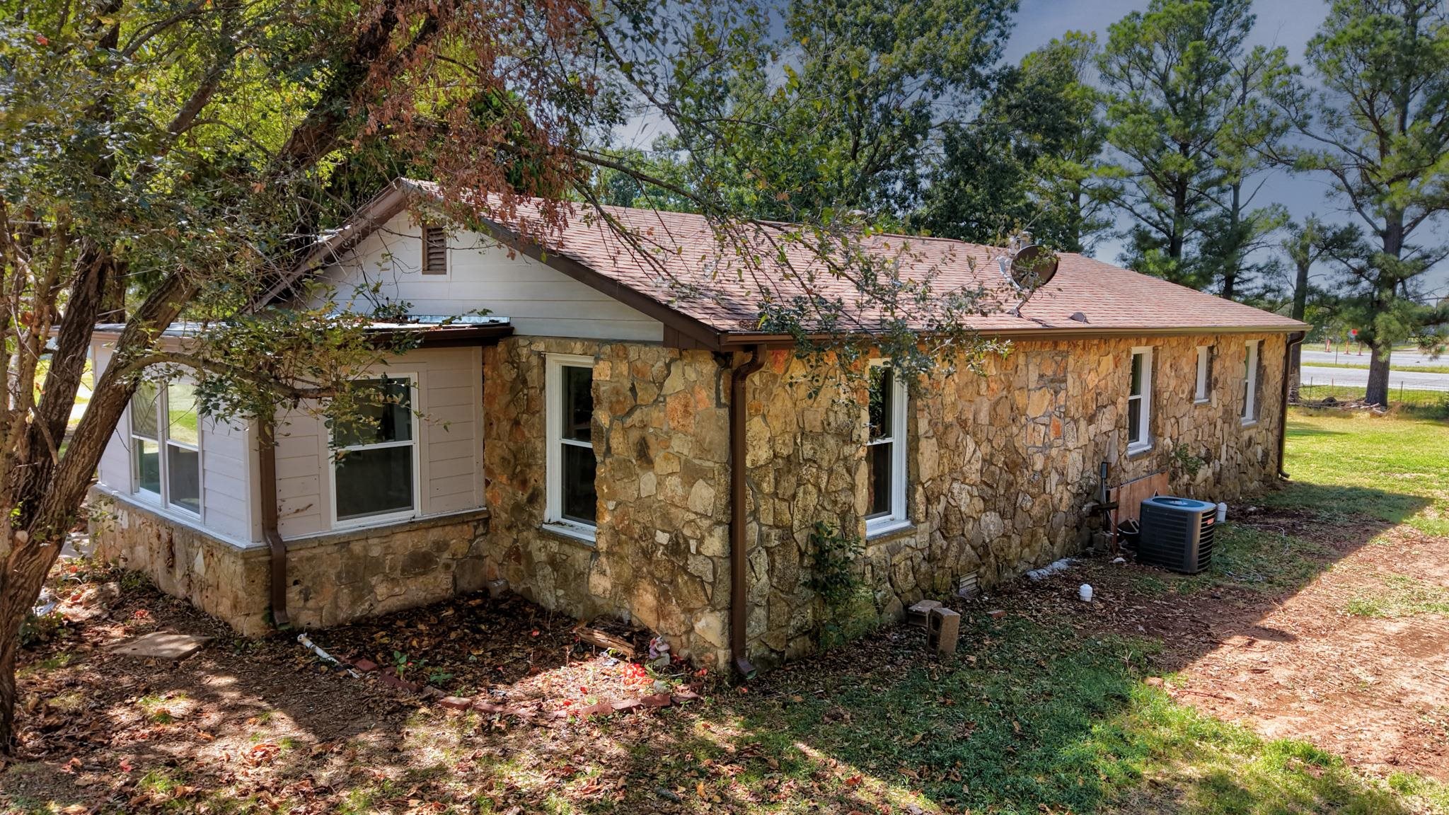 7296 244th Property Photo 2