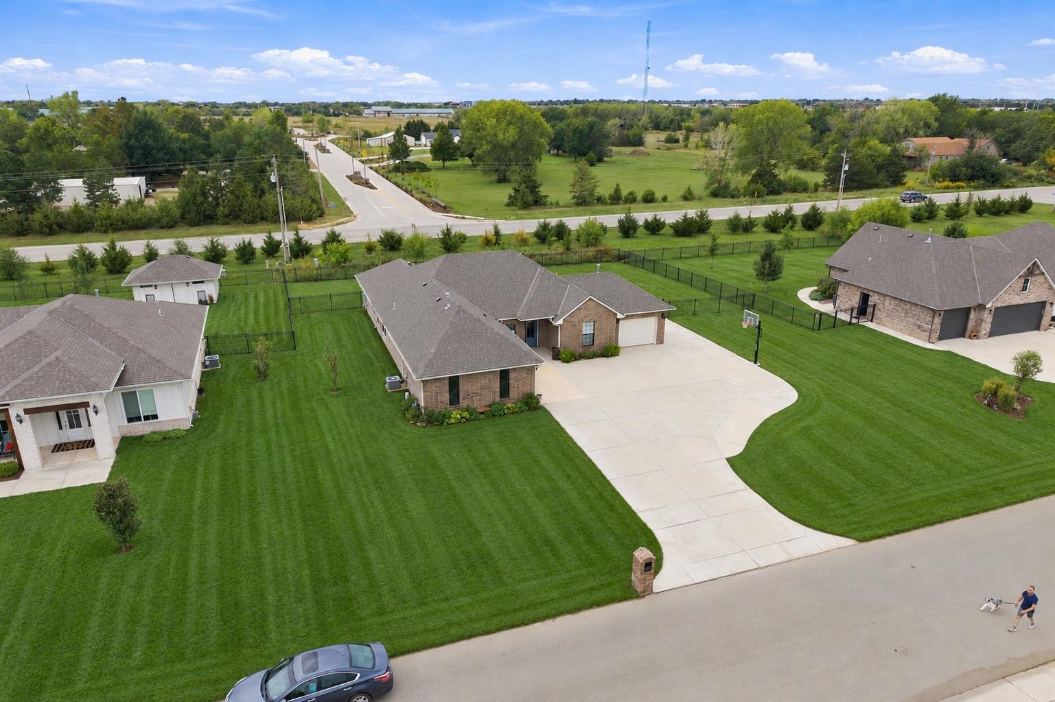 1509 E Elk Ridge Property Photo 3