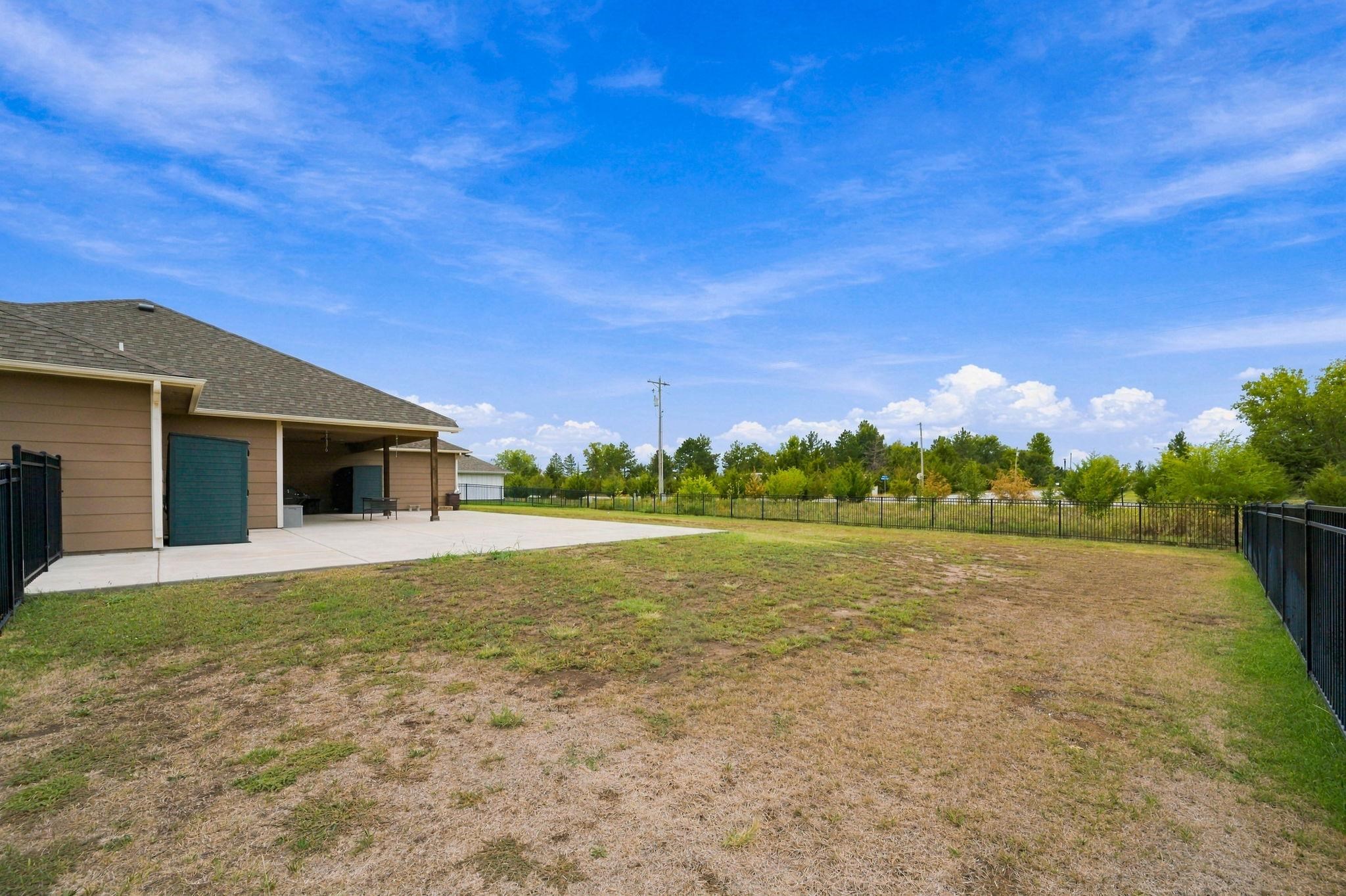 1509 E Elk Ridge Property Photo 28