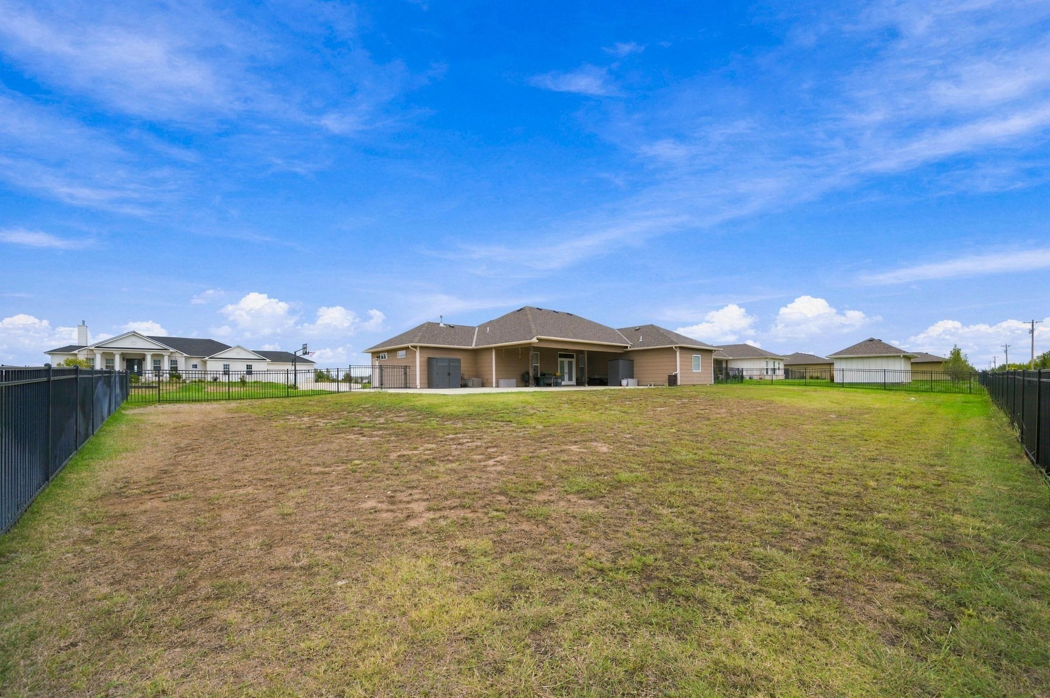 1509 E Elk Ridge Property Photo 31