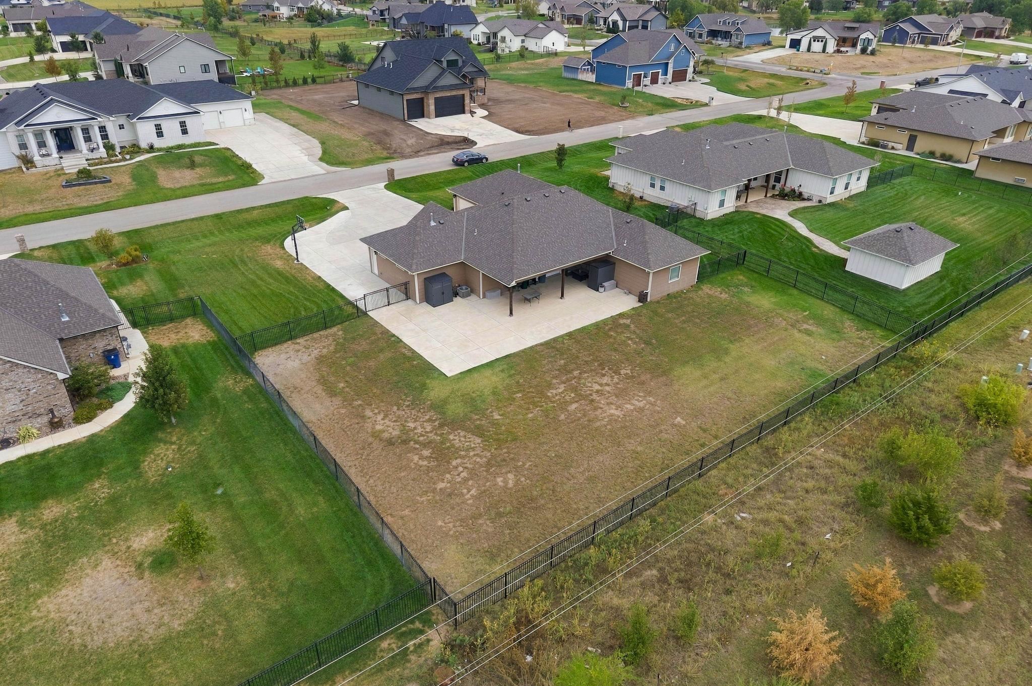 1509 E Elk Ridge Property Photo 33
