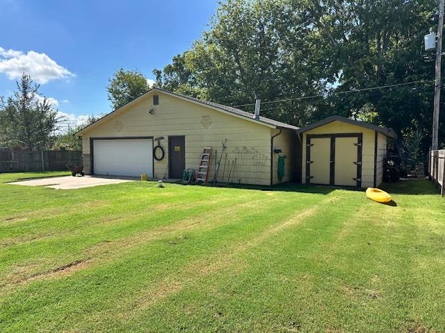 1739 N Edwards Property Photo 3