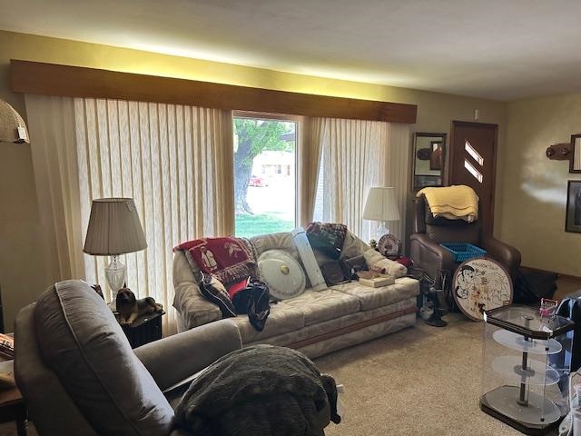 1739 N Edwards Property Photo 5