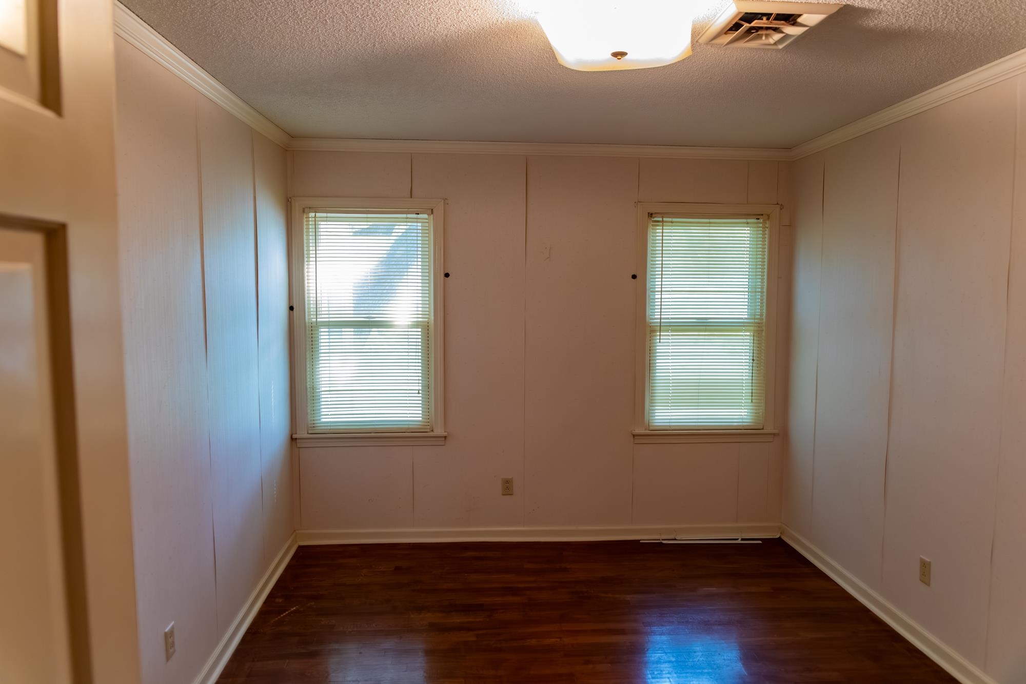 200 N Lakeside Property Photo 22