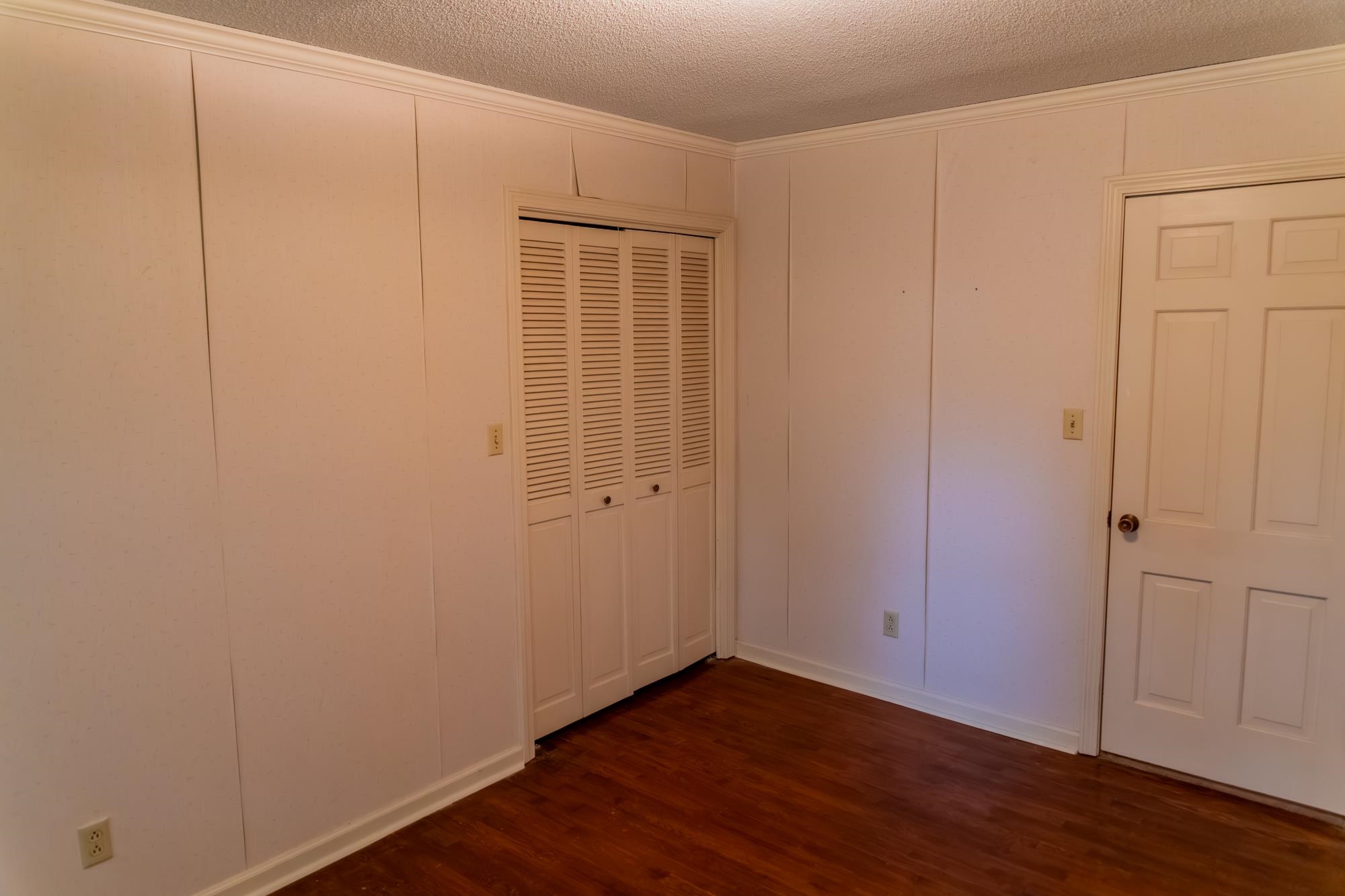 200 N Lakeside Property Photo 23