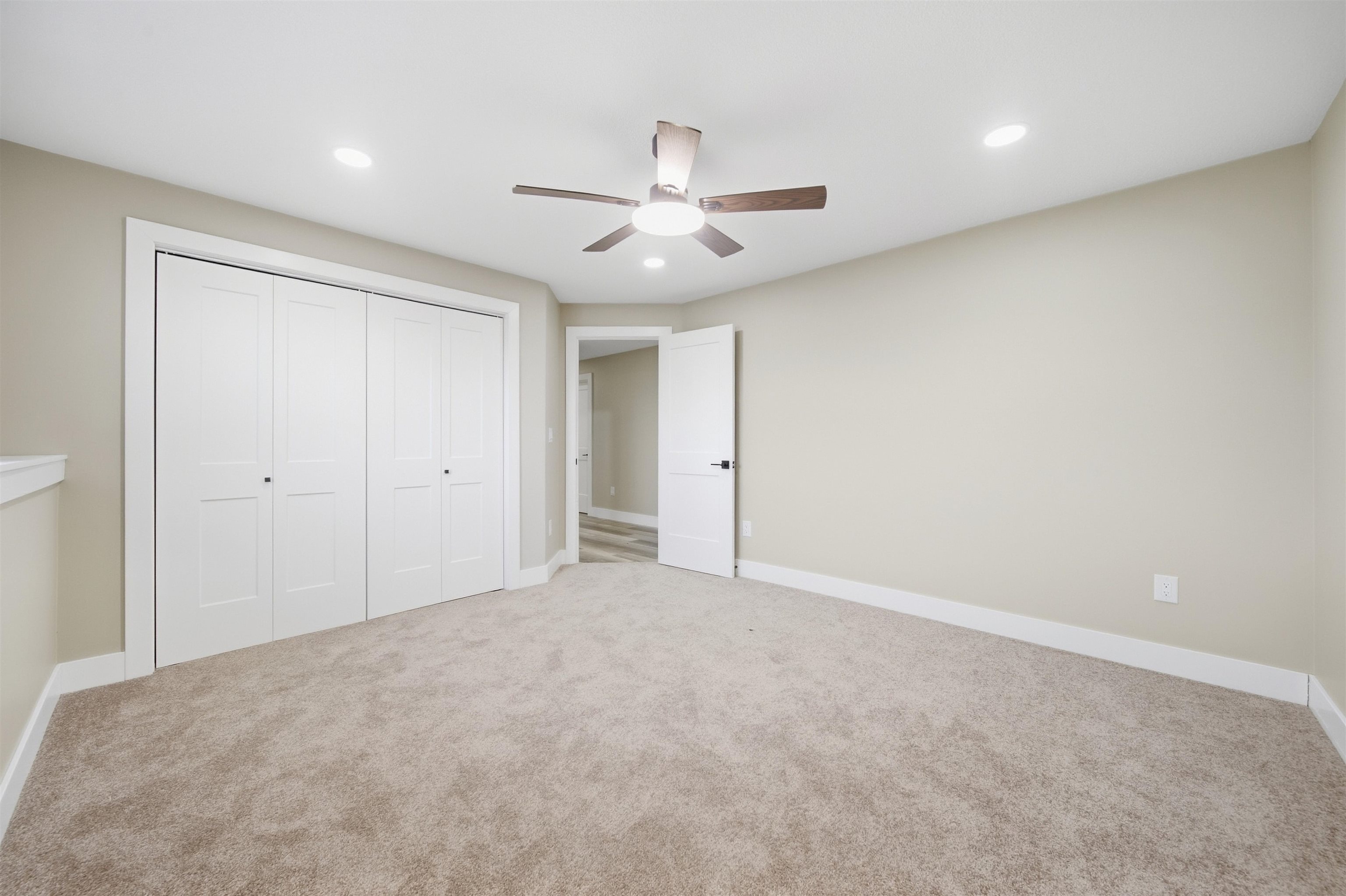 3502 S Bluelake Ct. Property Photo 29