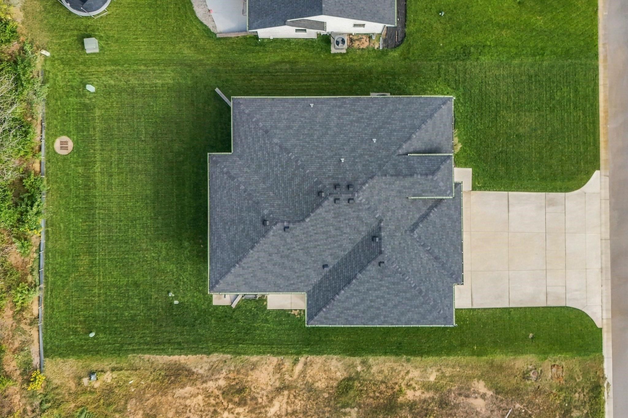 1269 S Crabtree Property Photo 6