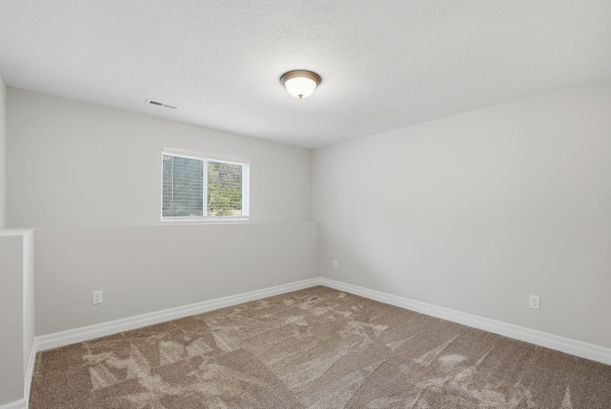 1269 S Crabtree Property Photo 10