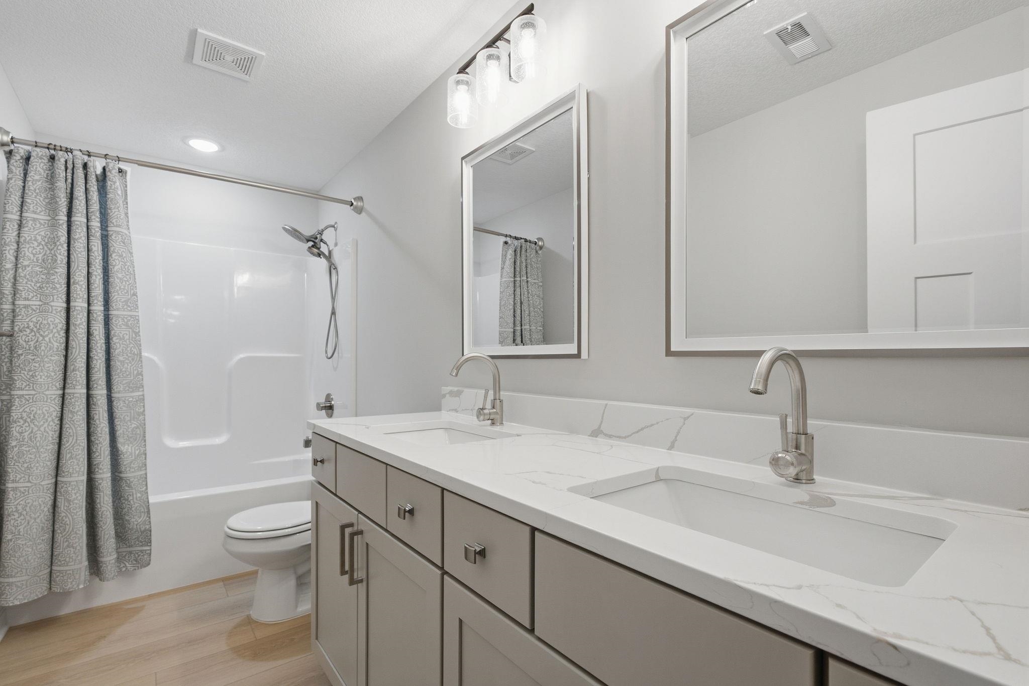 1269 S Crabtree Property Photo 11