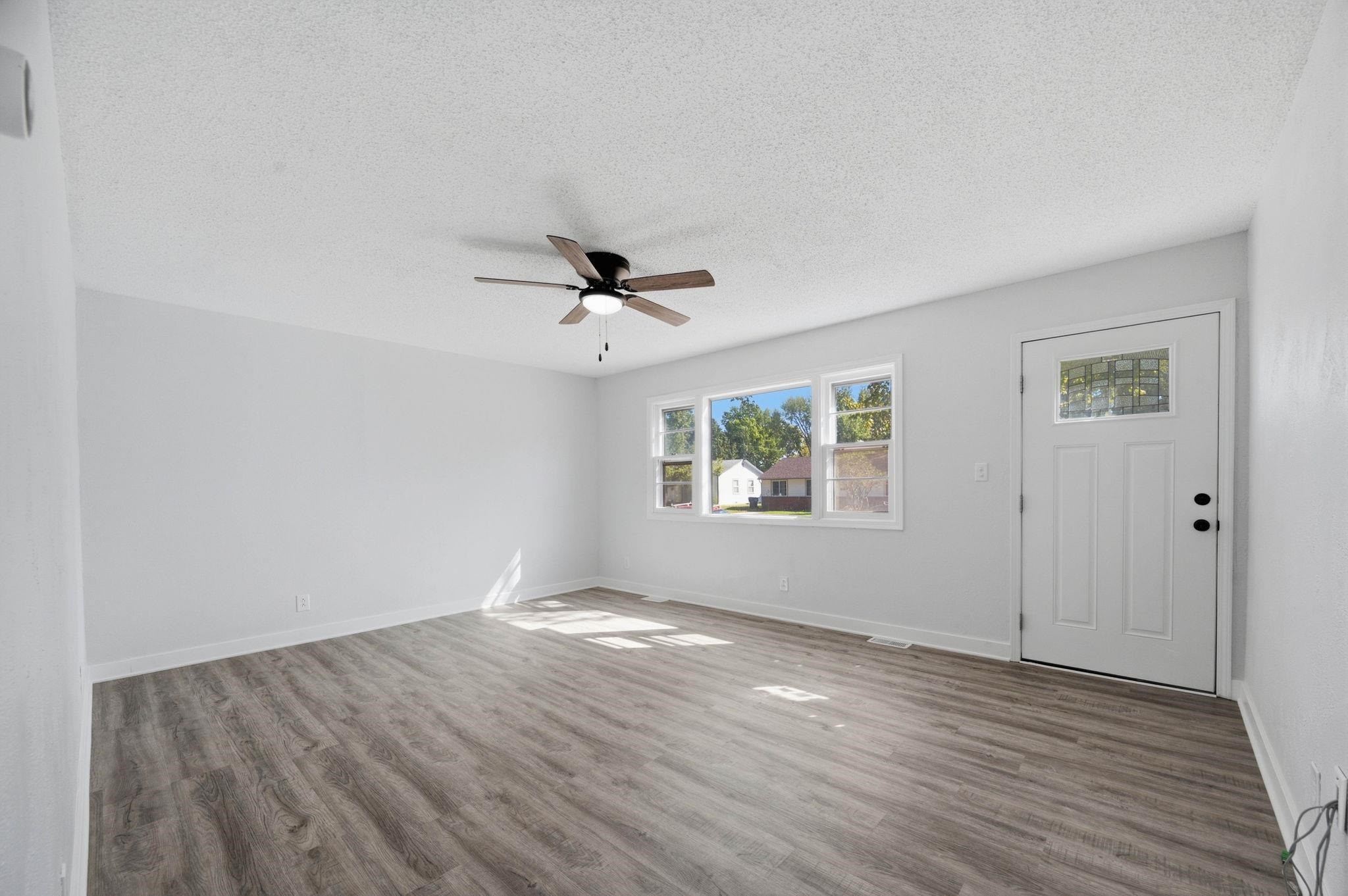 1715 N Joann St Property Photo 10