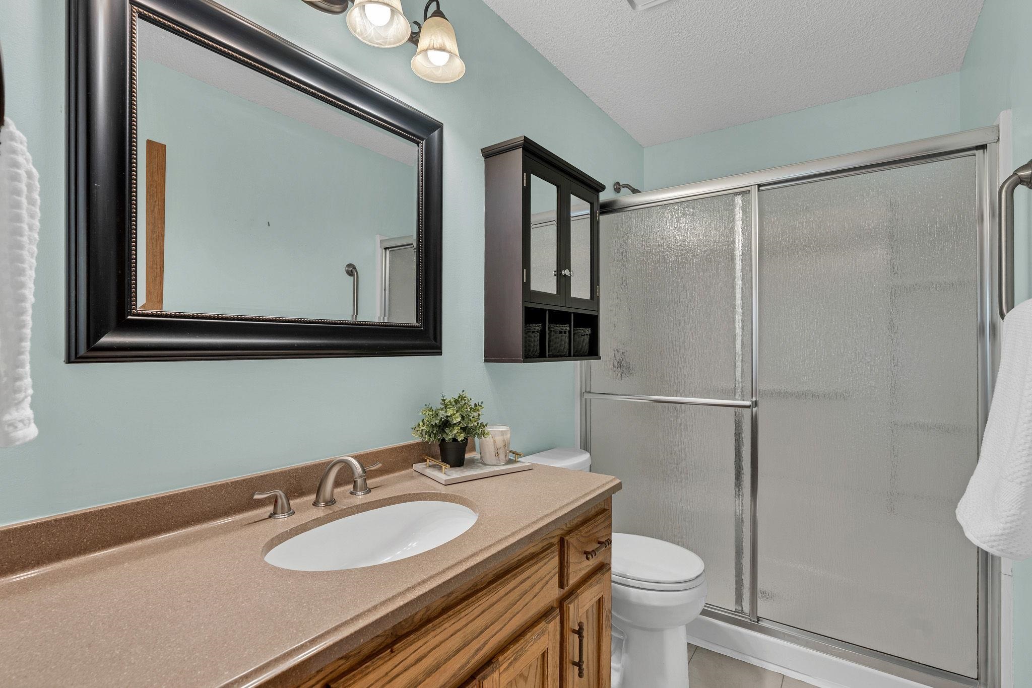 2048 N Murray St Property Photo 13