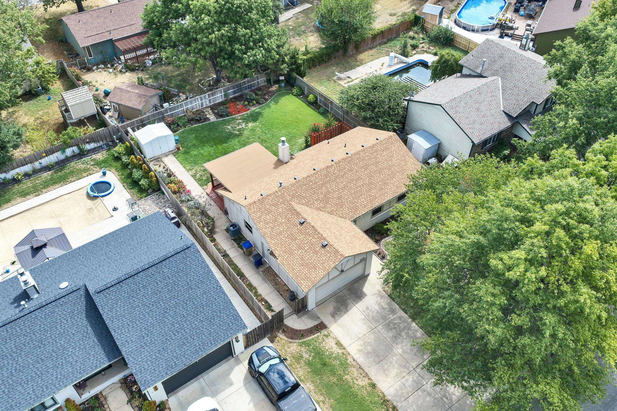 2048 N Murray St Property Photo 32