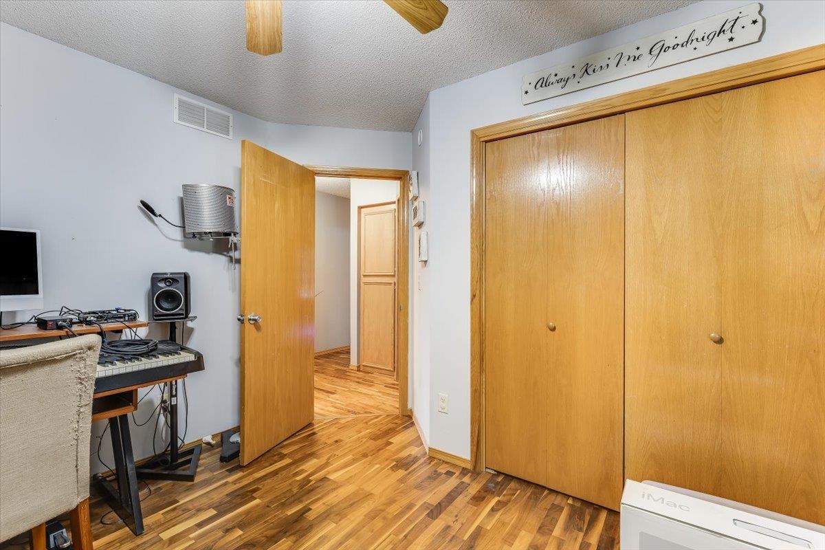 2718 N Parkridge Ct Property Photo 21