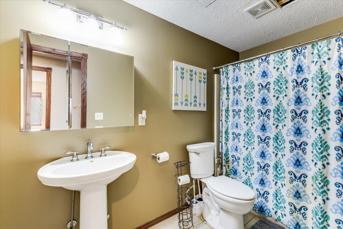 2718 N Parkridge Ct Property Photo 32