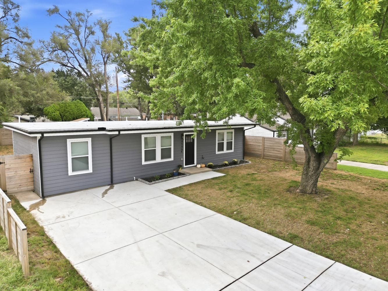 4546 S Handley Property Photo 2
