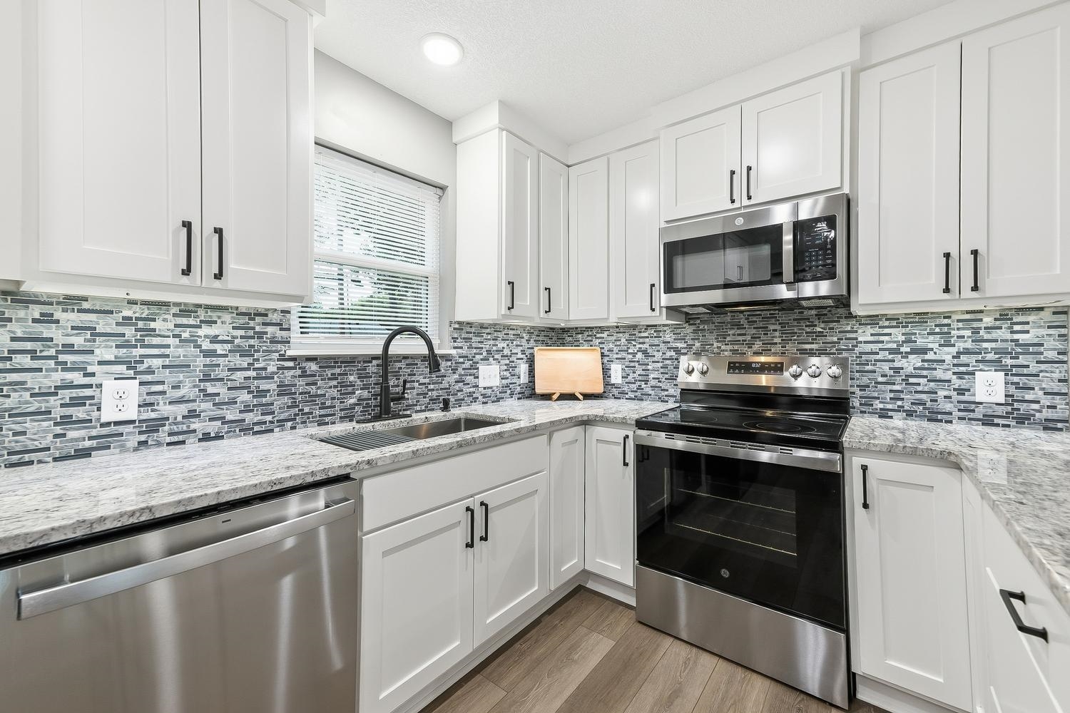 4546 S Handley Property Photo 10