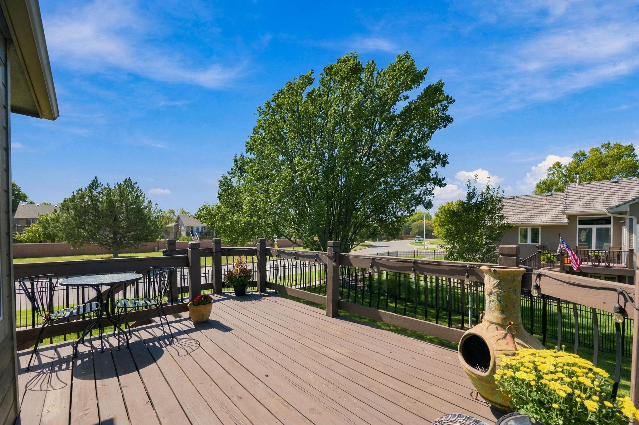 521 S Creekside Property Photo 31