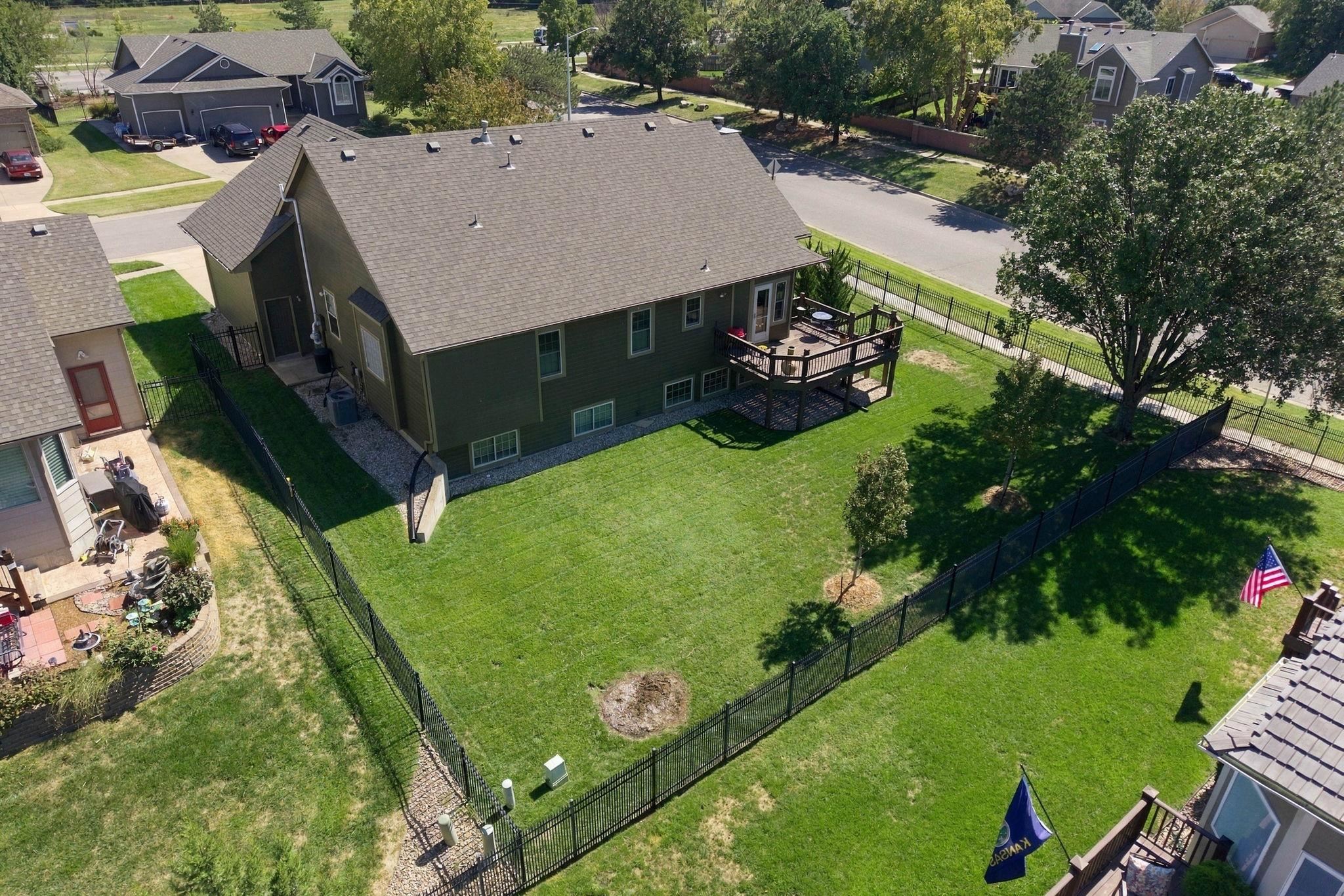 521 S Creekside Property Photo 32
