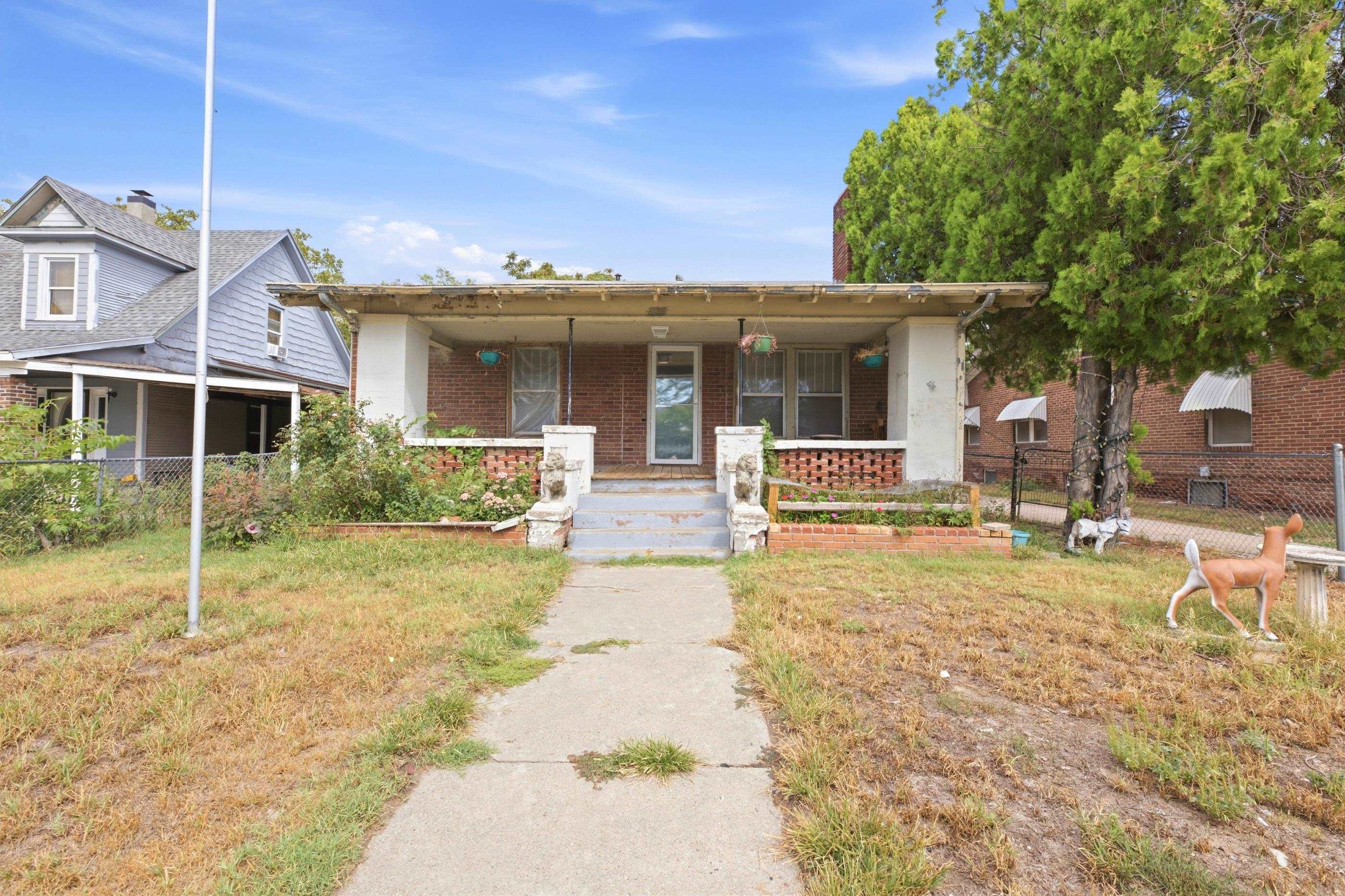 510 W Sherman Ave Property Photo 1