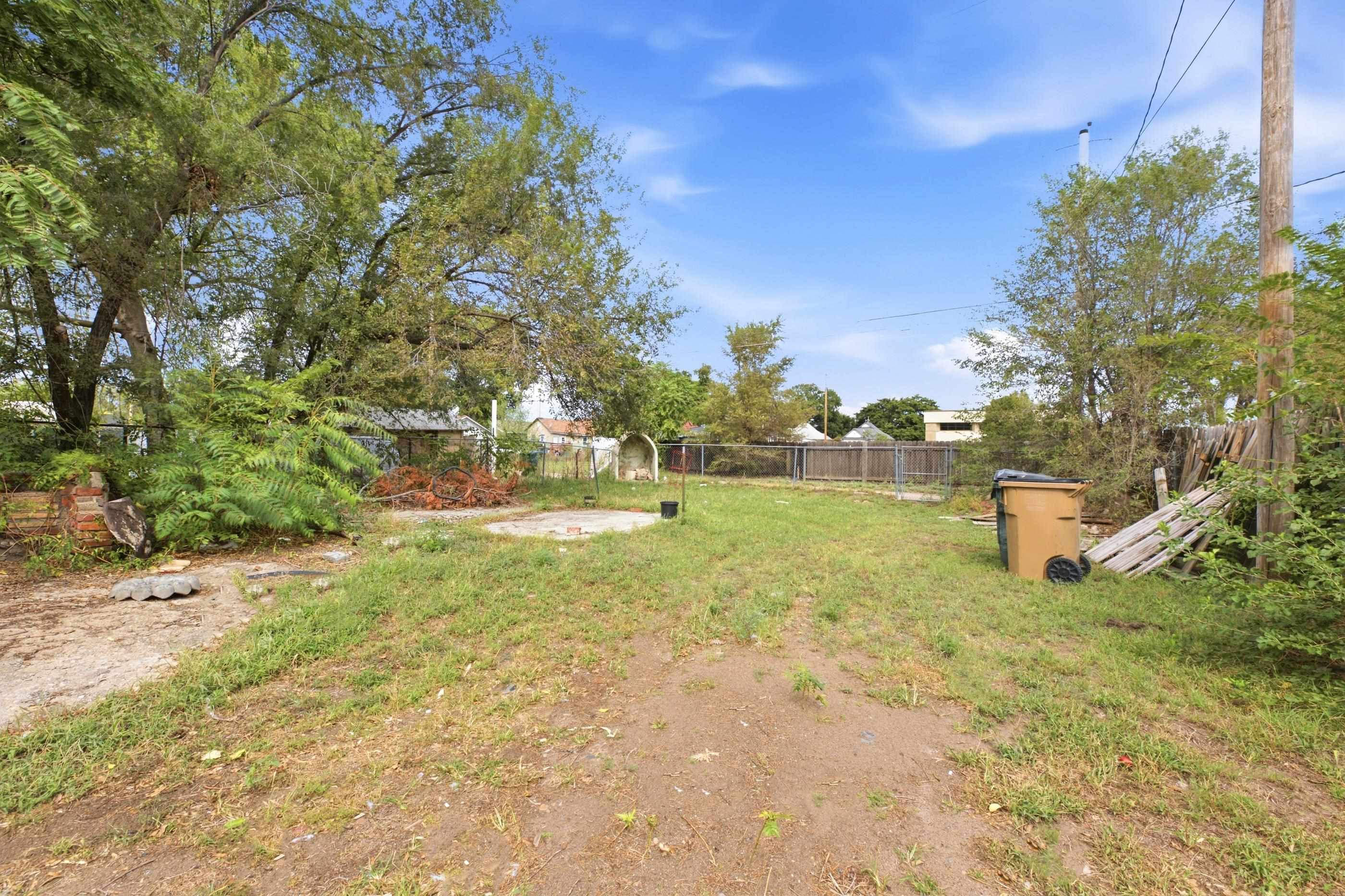 510 W Sherman Ave Property Photo 4