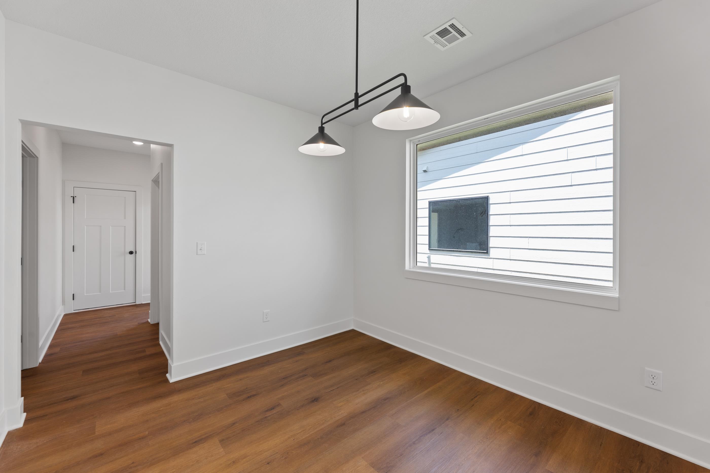 3529 N Azalea St Property Photo 6