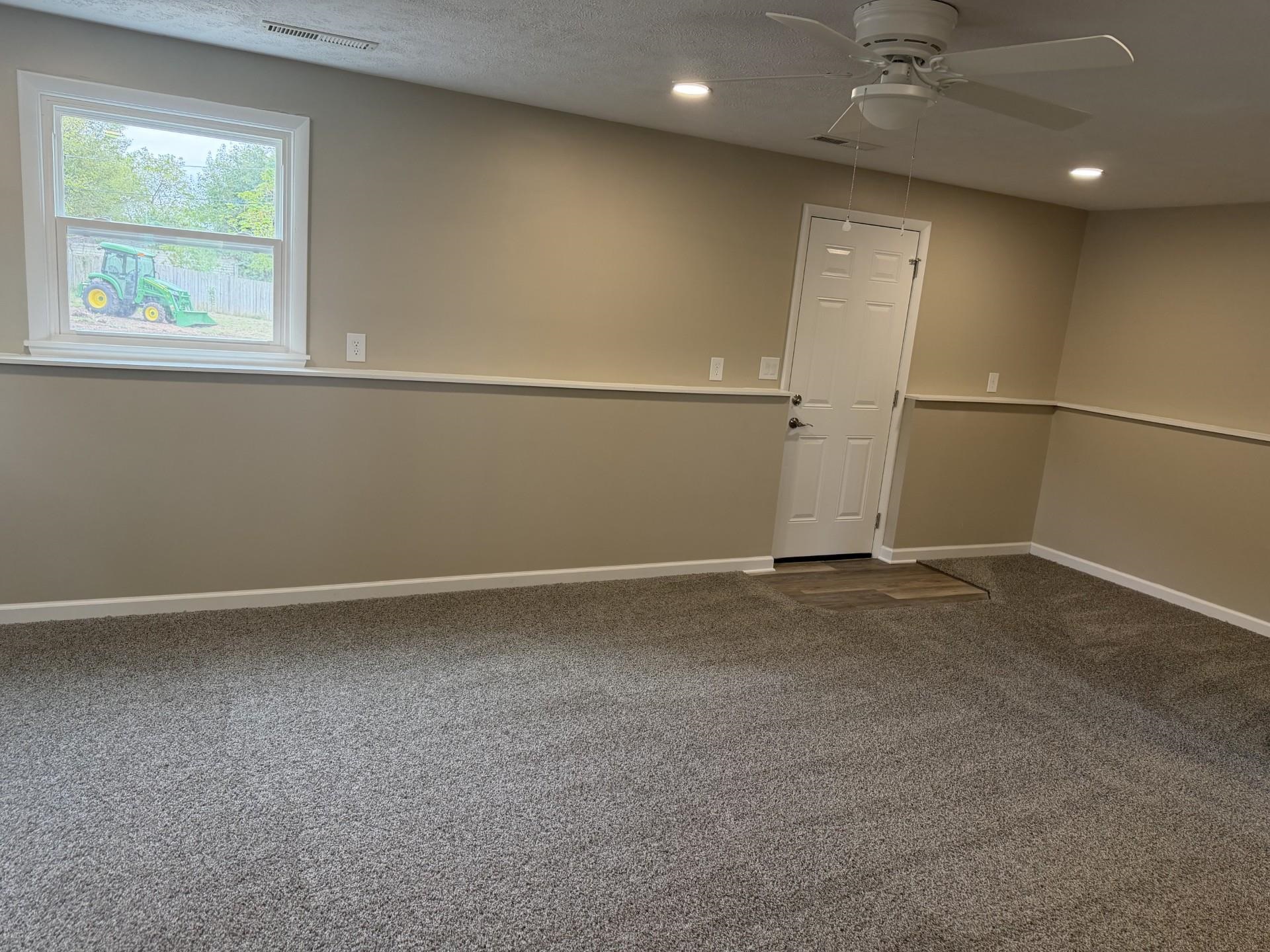 349 Robson Property Photo 17