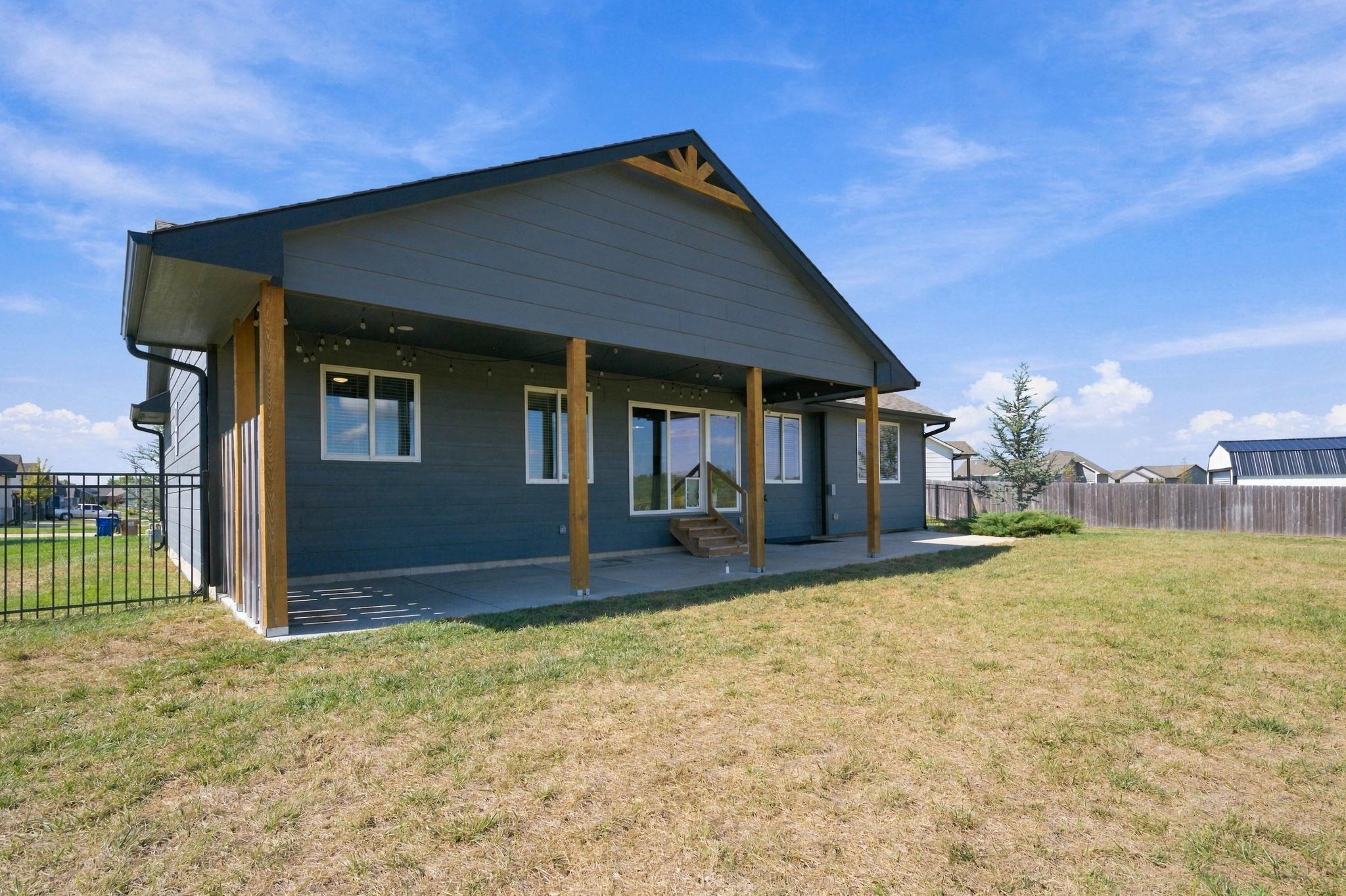 2421 E Velvet Leaf Property Photo 31
