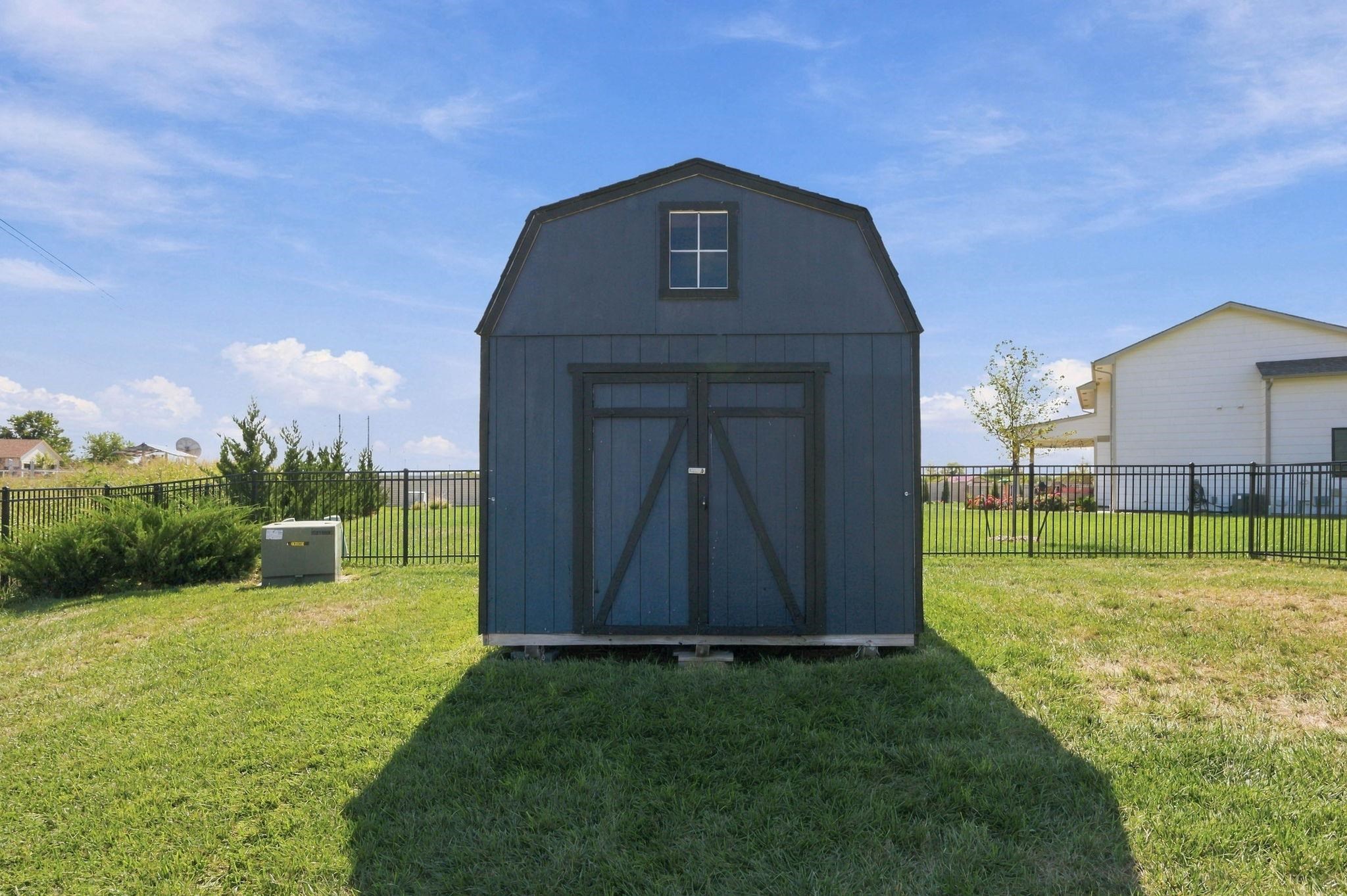 2421 E Velvet Leaf Property Photo 32