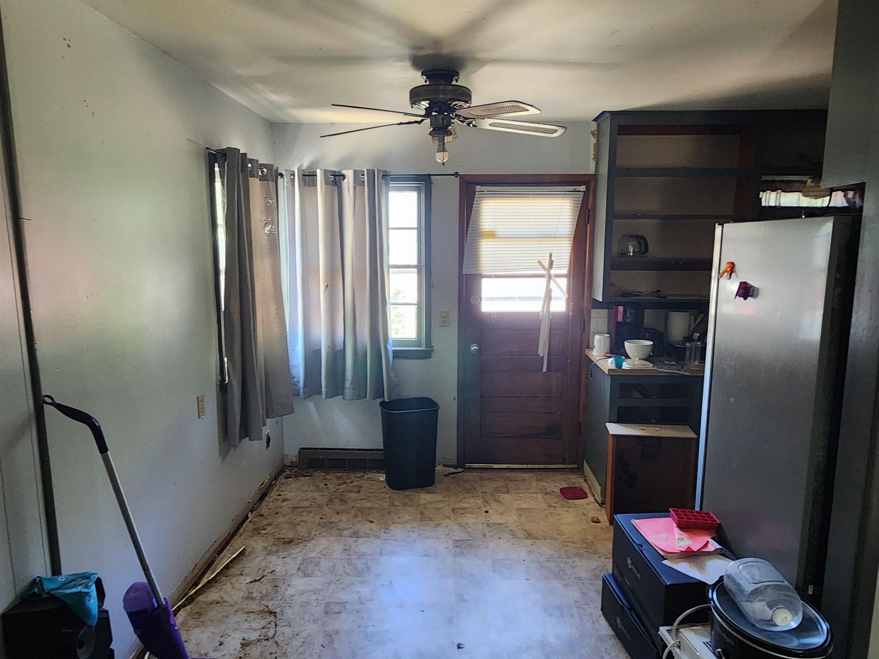 2040 W Rita Ave Property Photo 3
