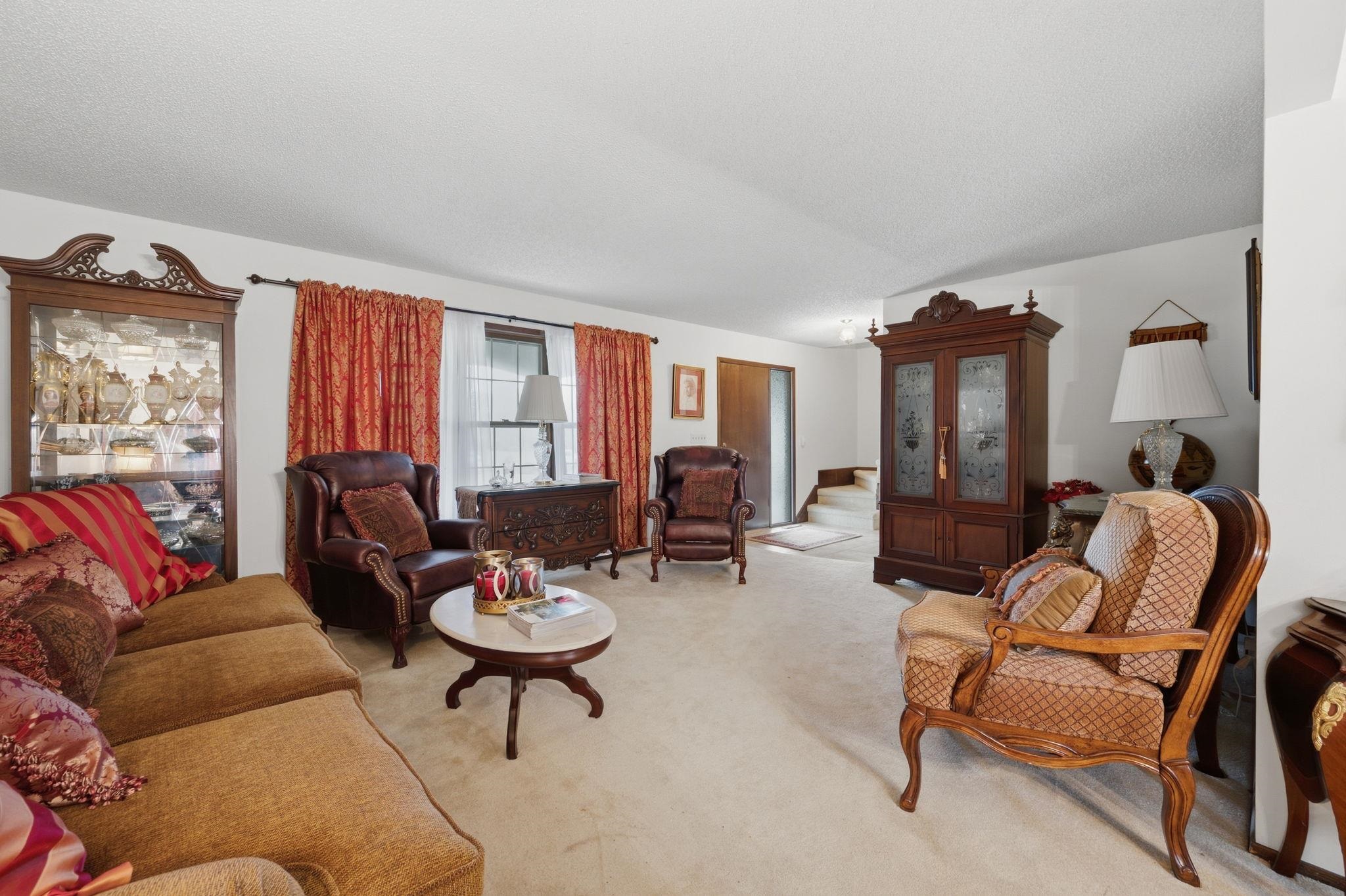 8229 E Bluestem Property Photo 5