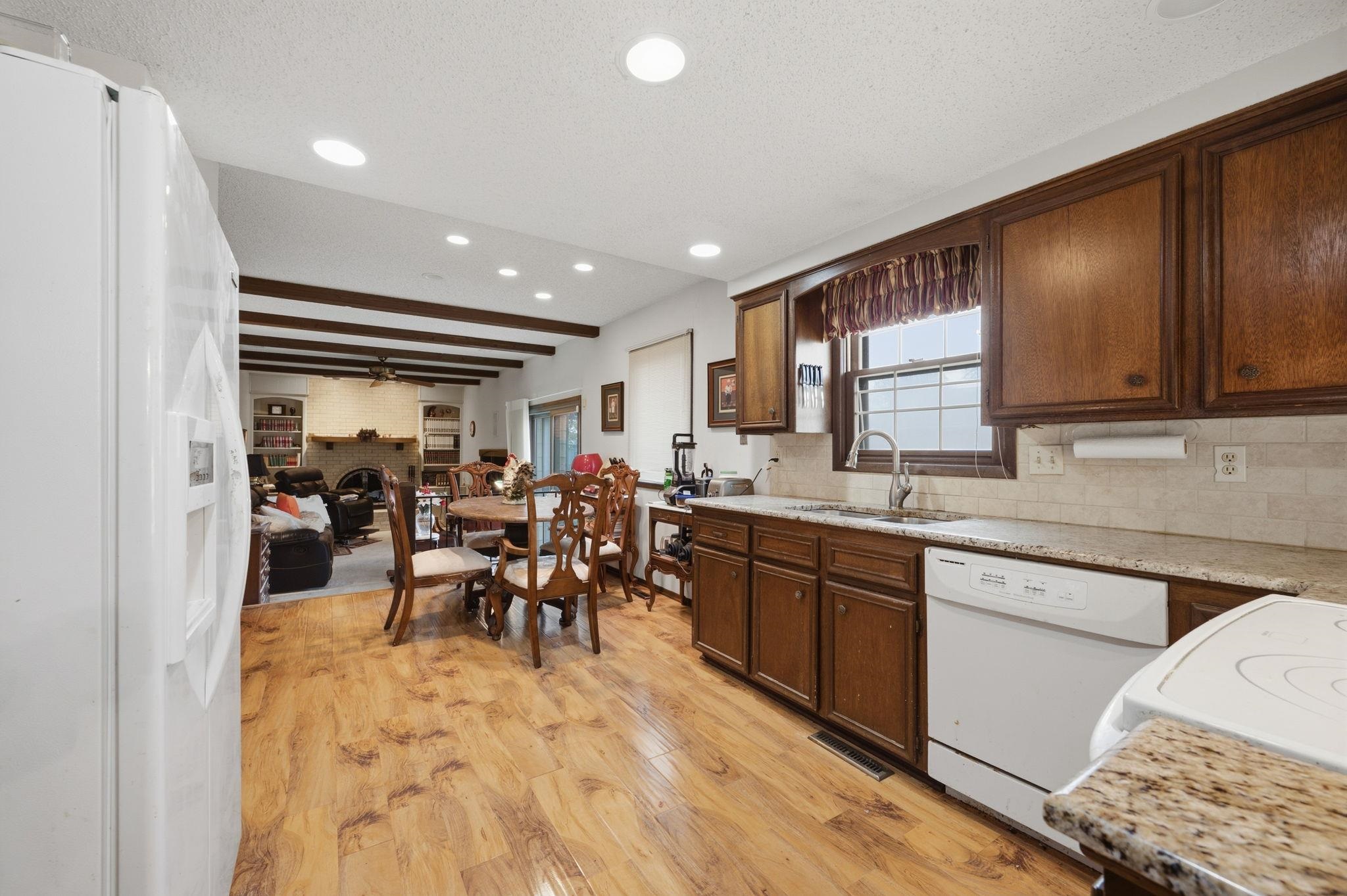 8229 E Bluestem Property Photo 8