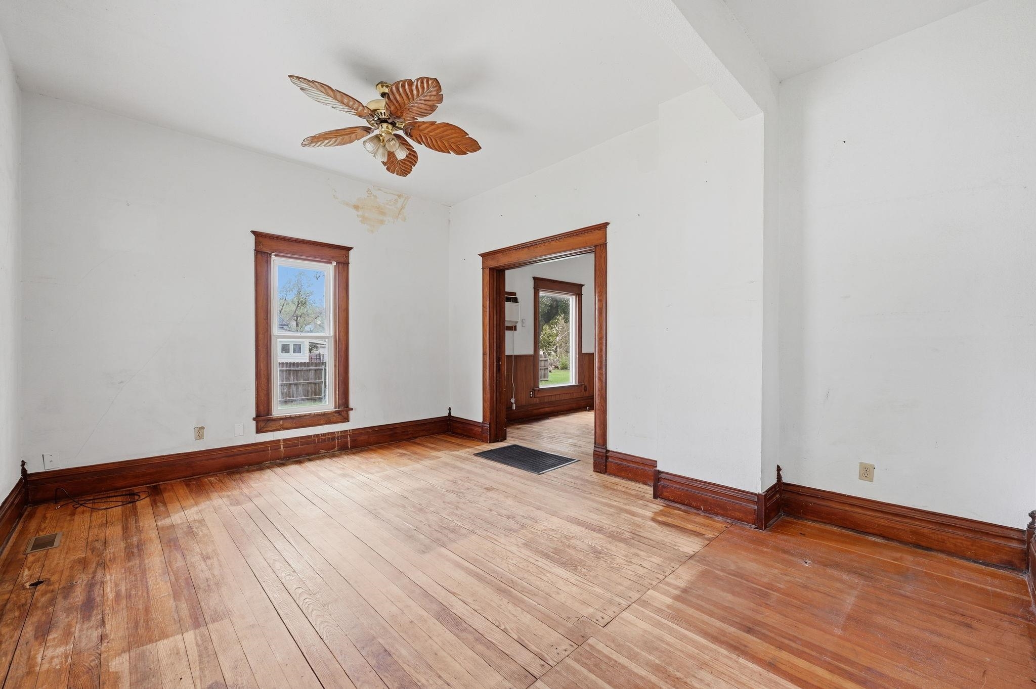 129 S Cranmer St Property Photo 10