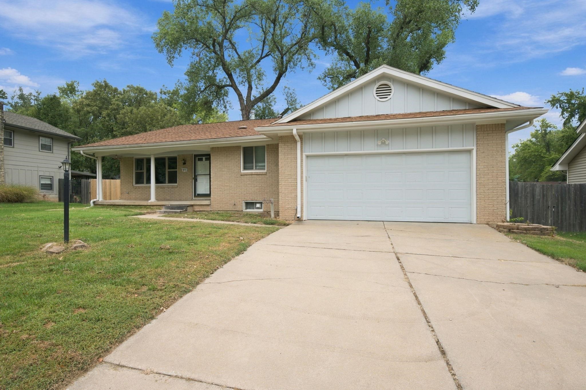 873 E Greenway Property Photo 2