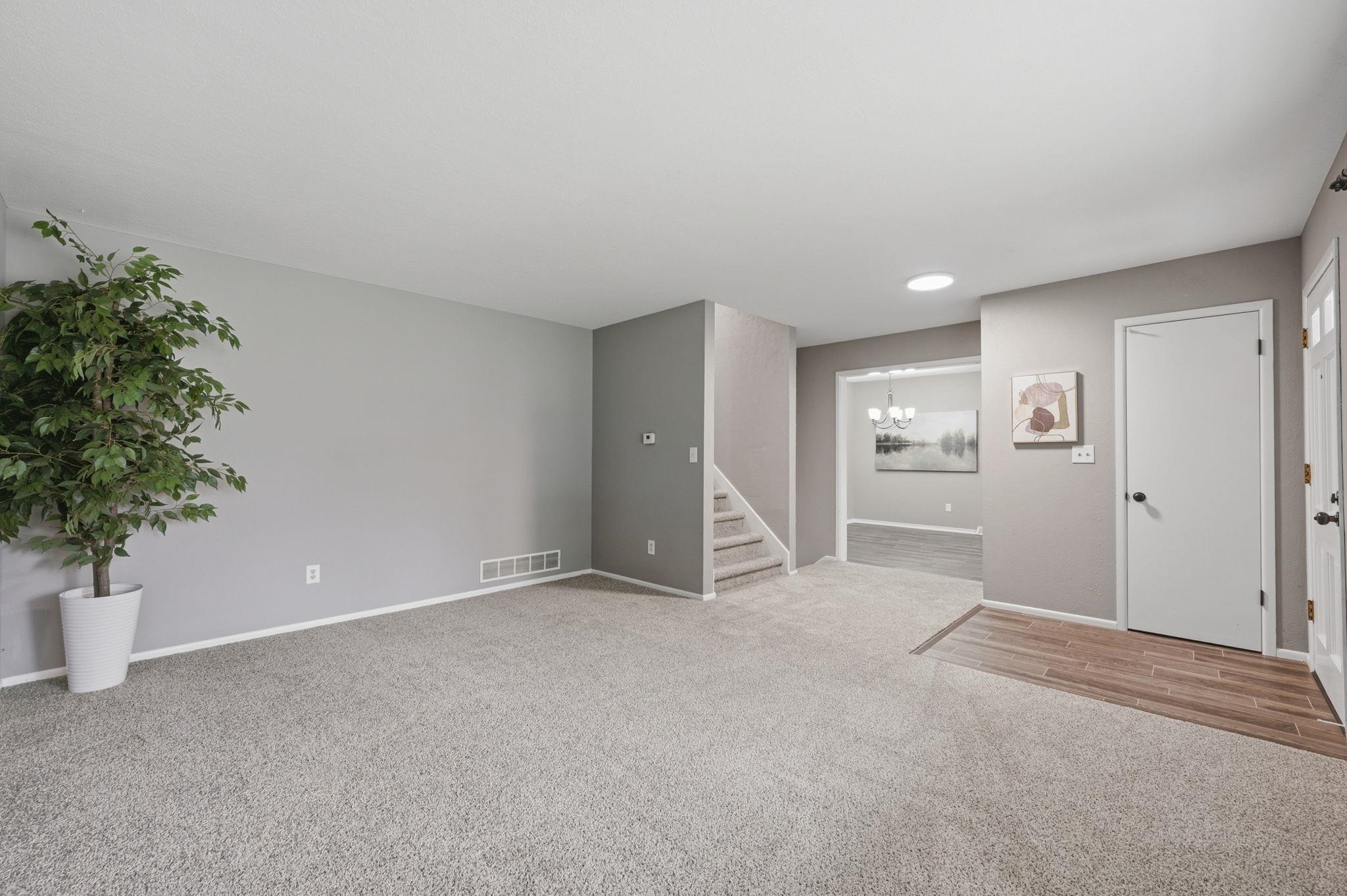 873 E Greenway Property Photo 6
