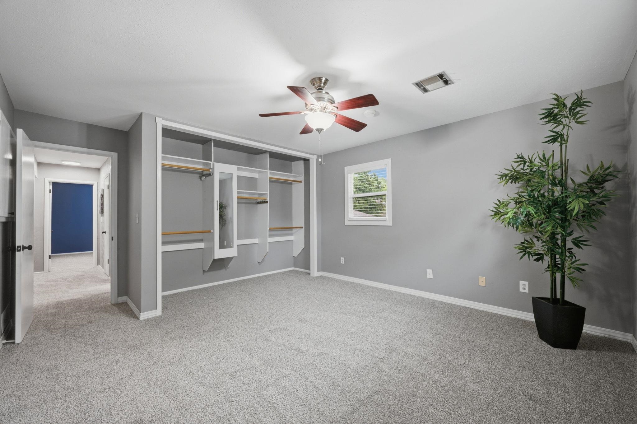 873 E Greenway Property Photo 15
