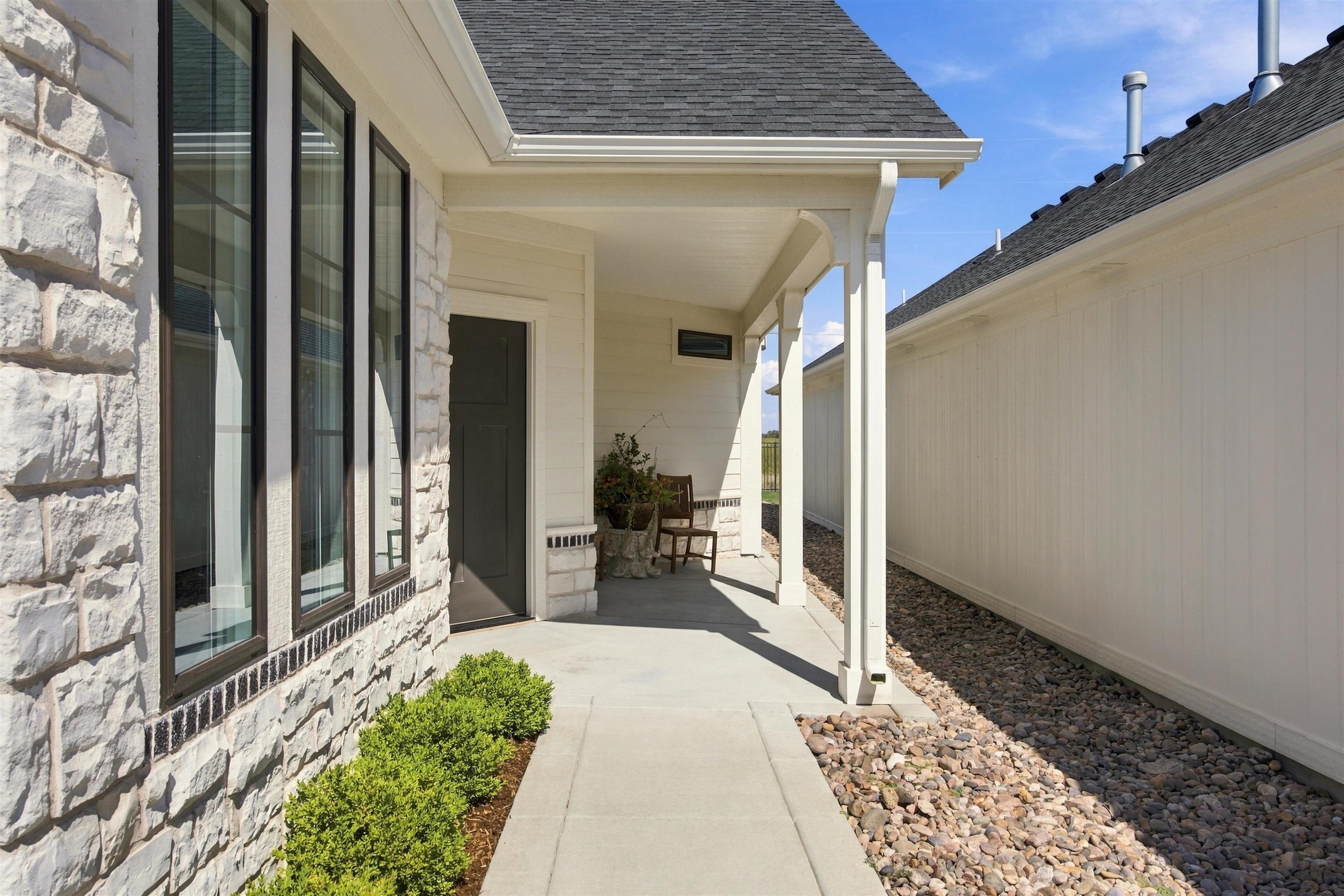 11818 E Winston St Property Photo 5