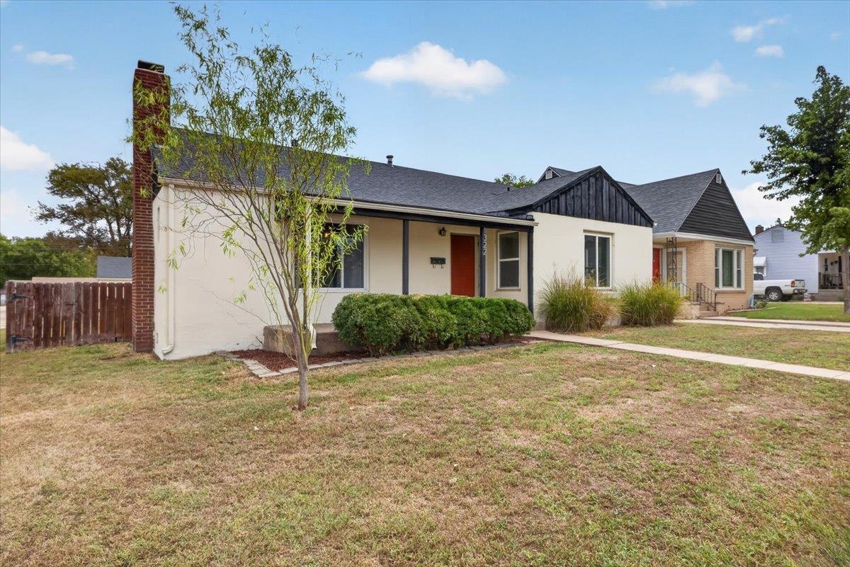 1322 N Henry Property Photo 1