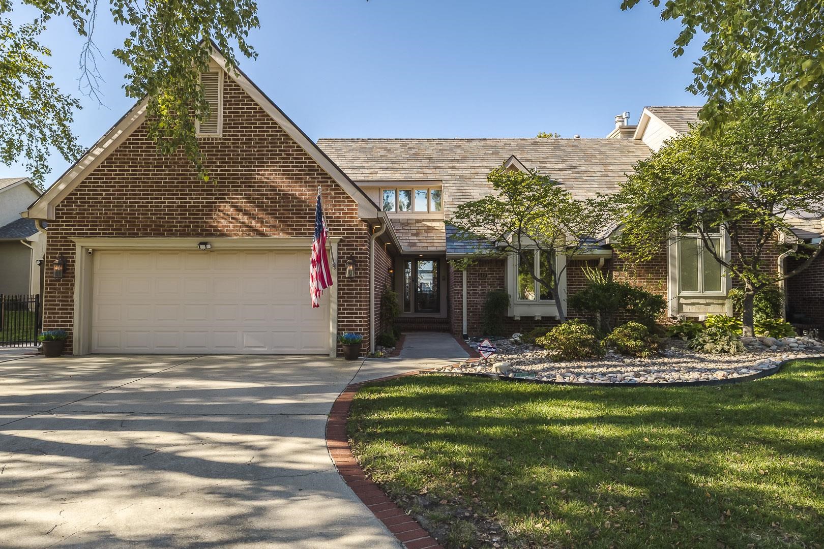 547 N Turnberry Cir. Property Photo 2
