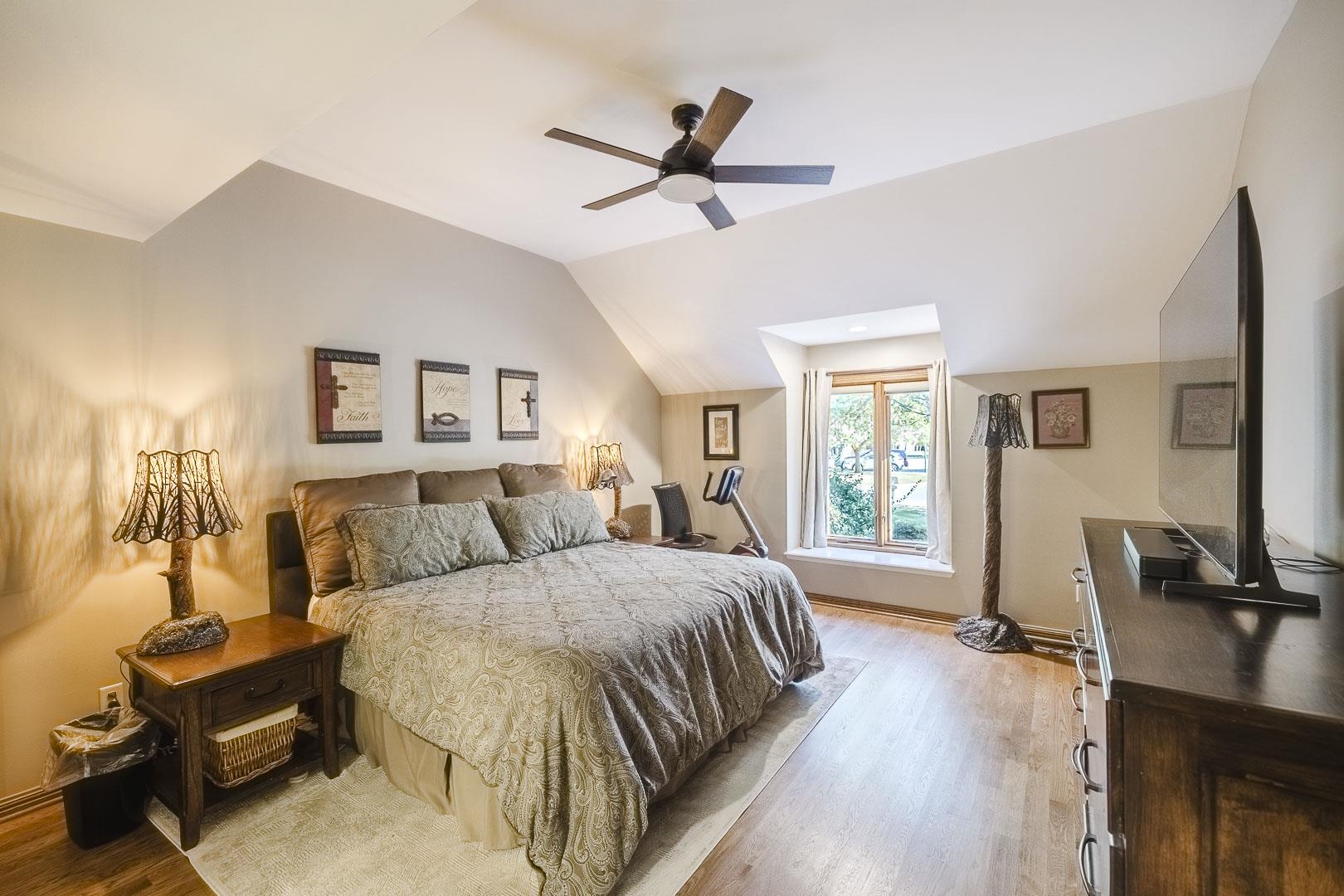 547 N Turnberry Cir. Property Photo 15