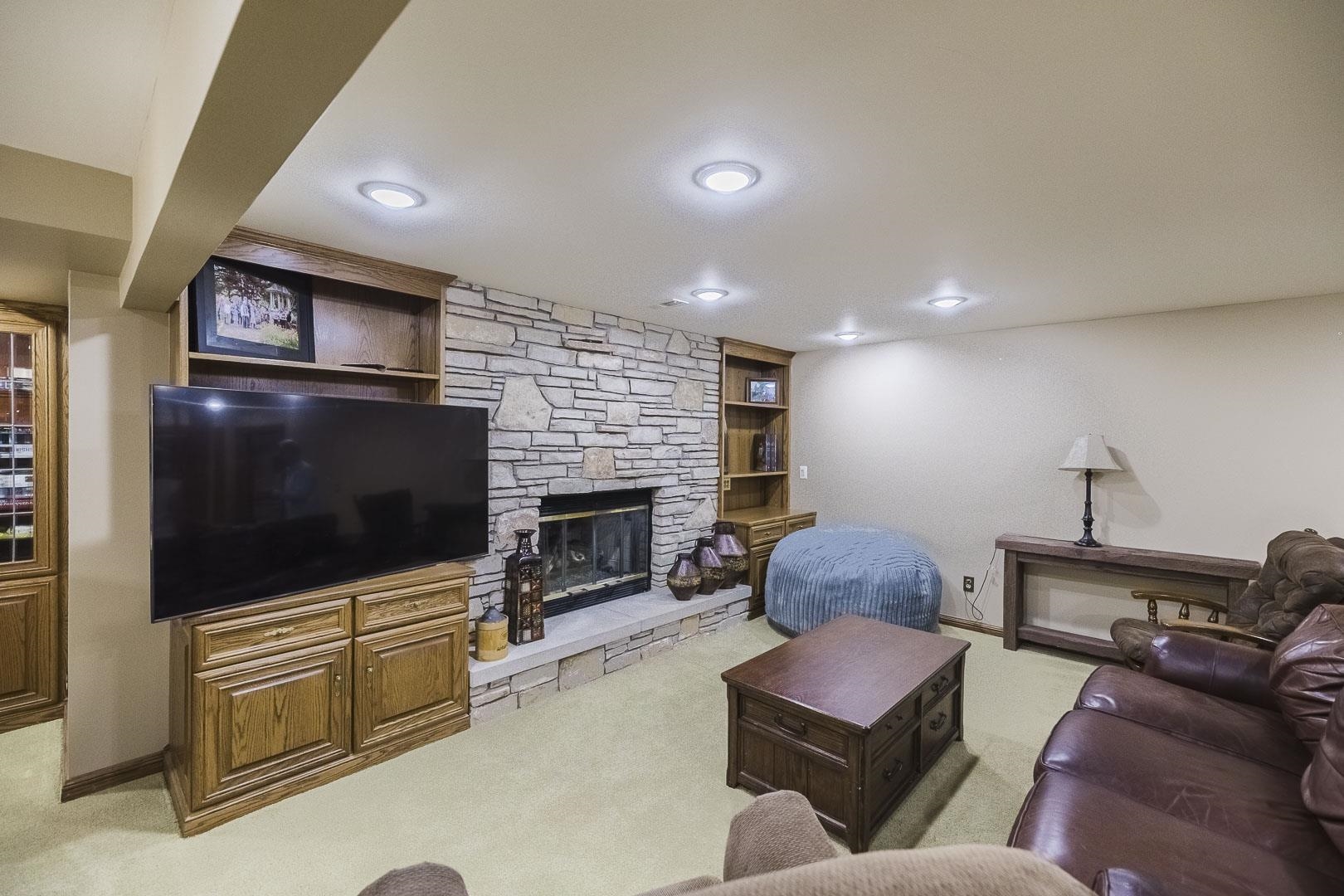 547 N Turnberry Cir. Property Photo 23