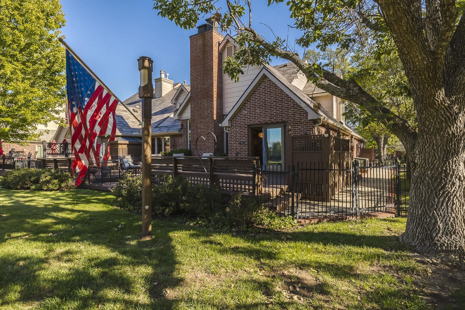 547 N Turnberry Cir. Property Photo 33