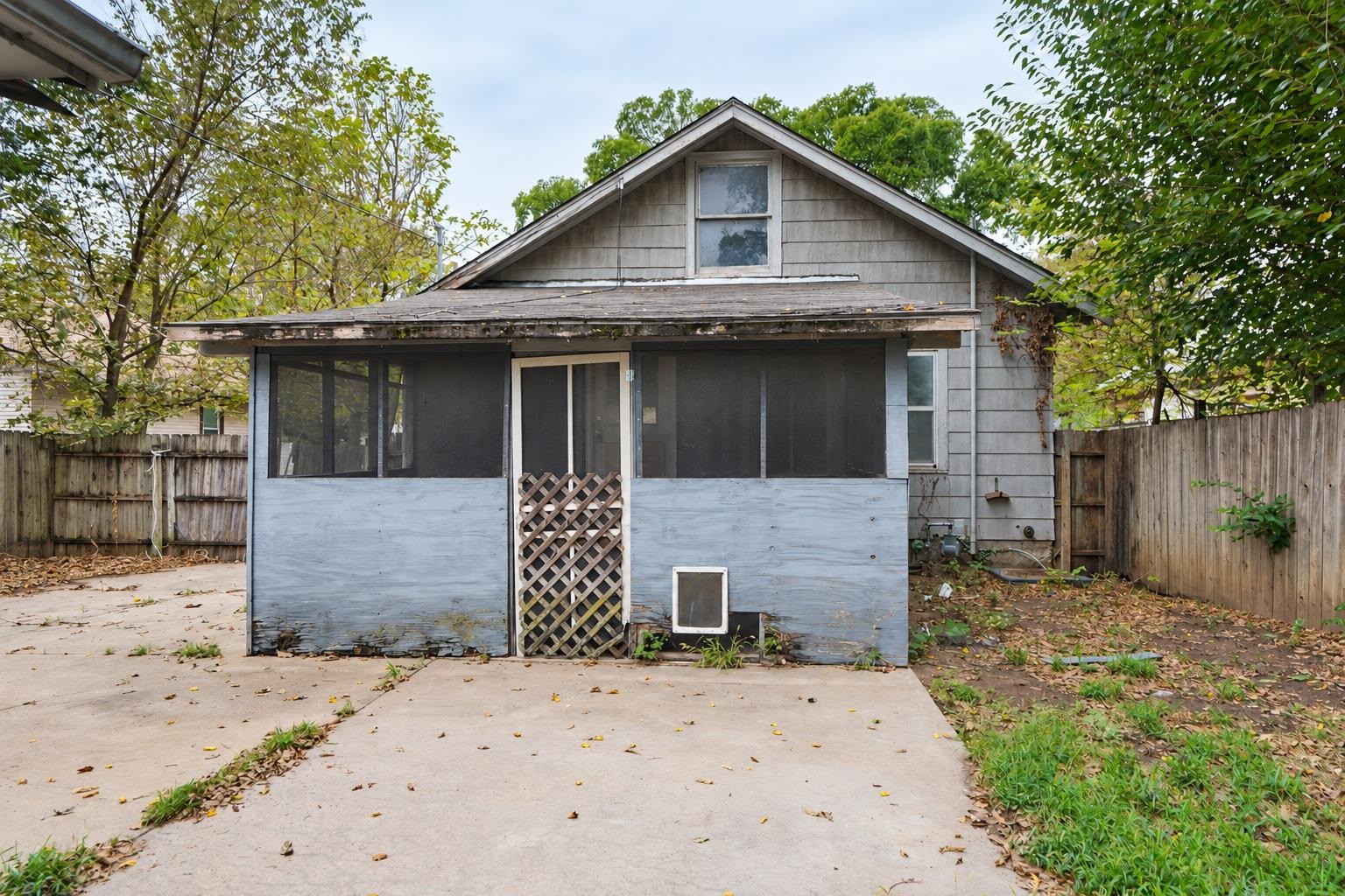 1226 S Laura Property Photo 2
