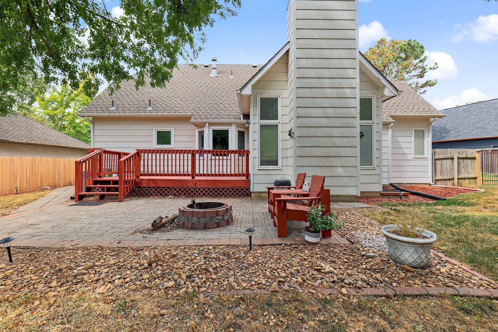 1334 N Coachhouse Property Photo 31